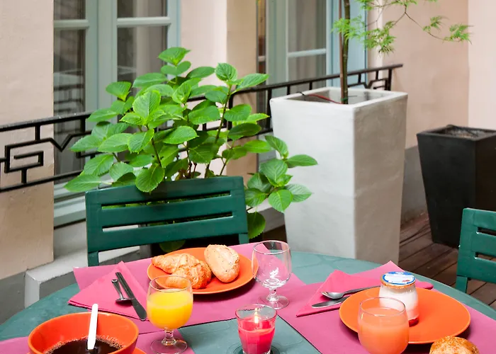 Adagio Access Philippe Auguste Aparthotel 2*