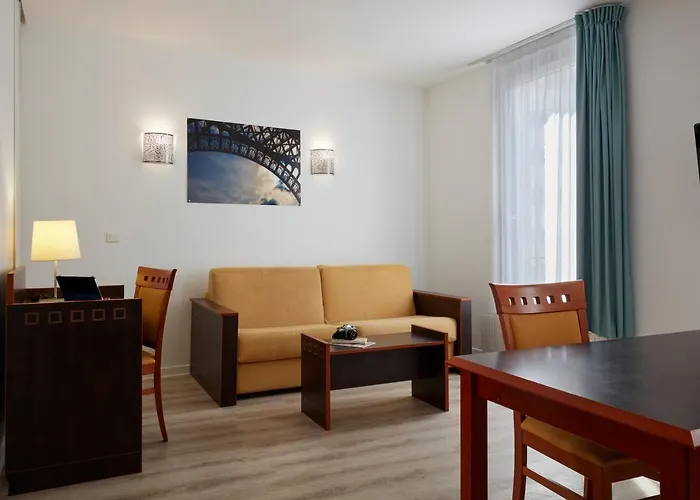 Adagio Access Philippe Auguste Aparthotel Parijs