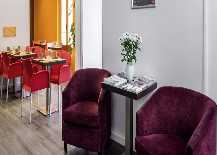 Adagio Access Philippe Auguste 2* Parijs