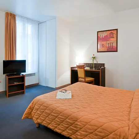 Adagio Access Philippe Auguste Paris