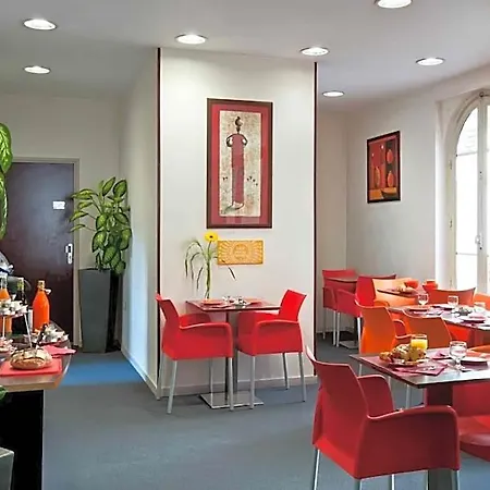 Appart hôtel Adagio Access Philippe Auguste 2*