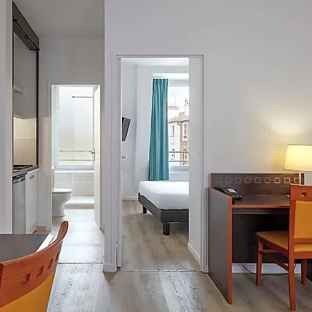 Adagio Access Philippe Auguste Apart-hotel