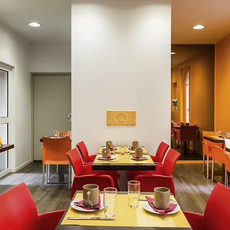 Adagio Access Philippe Auguste Apart-hotel