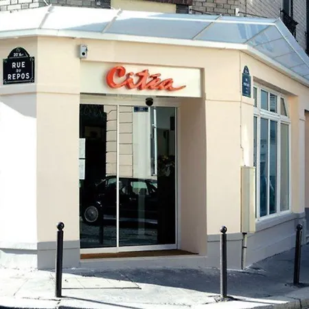 Adagio Access Philippe Auguste 2* Paris