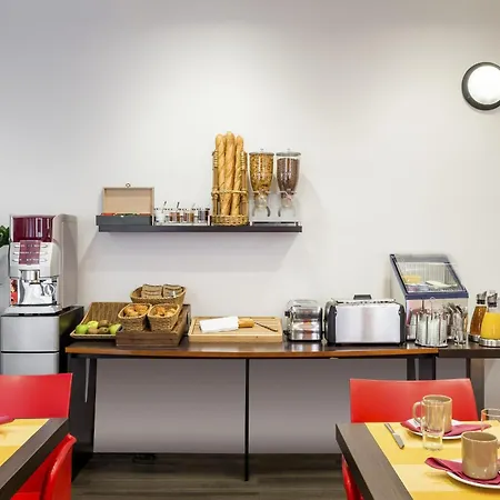 Adagio Access Philippe Auguste Paris