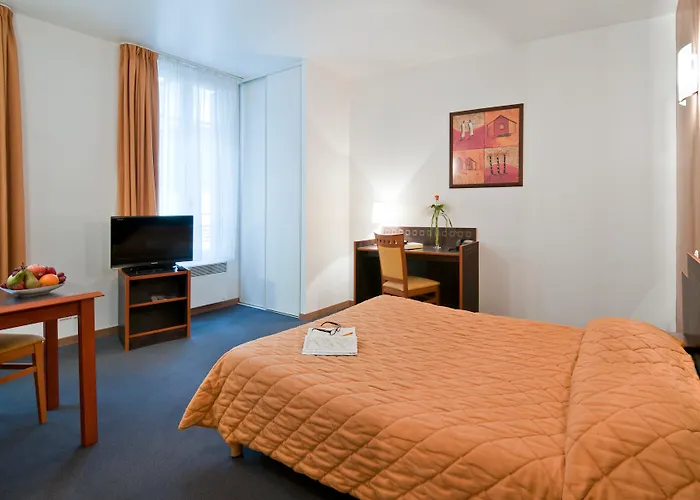 Adagio Access Philippe Auguste פריז