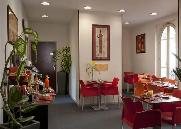 Adagio Access Philippe Auguste 2* Paris