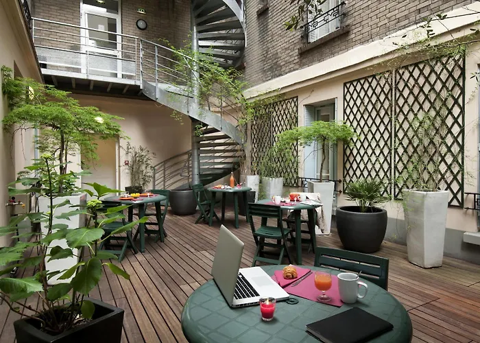 아다지오 액세스 필립 오귀스트 2*