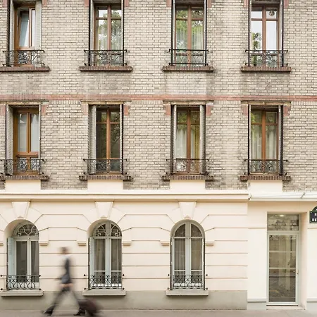 Adagio Access Philippe Auguste 2* Paris