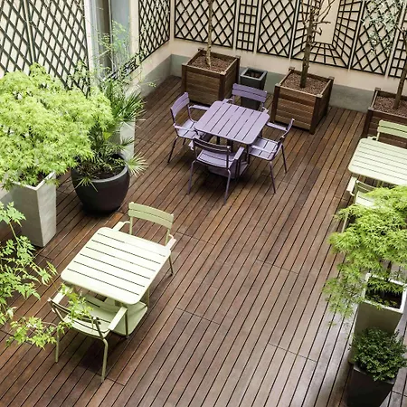 아다지오 액세스 필립 오귀스트 파리