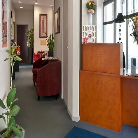 Adagio Access Philippe Auguste Apart Otel
