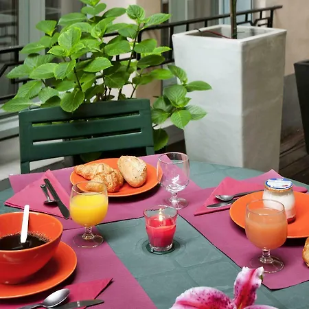 Adagio Access Philippe Auguste Apart Otel 2*