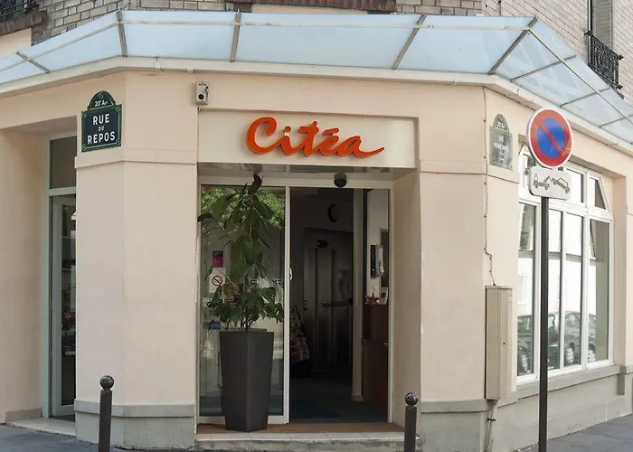 アパートホテル アパートホテル アダージョ アクセス フィリップアウグスト 2*