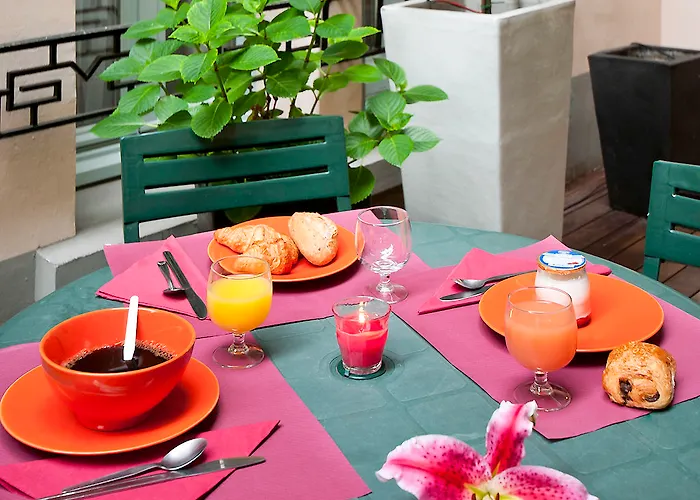 アパートホテル アパートホテル アダージョ アクセス フィリップアウグスト パリ